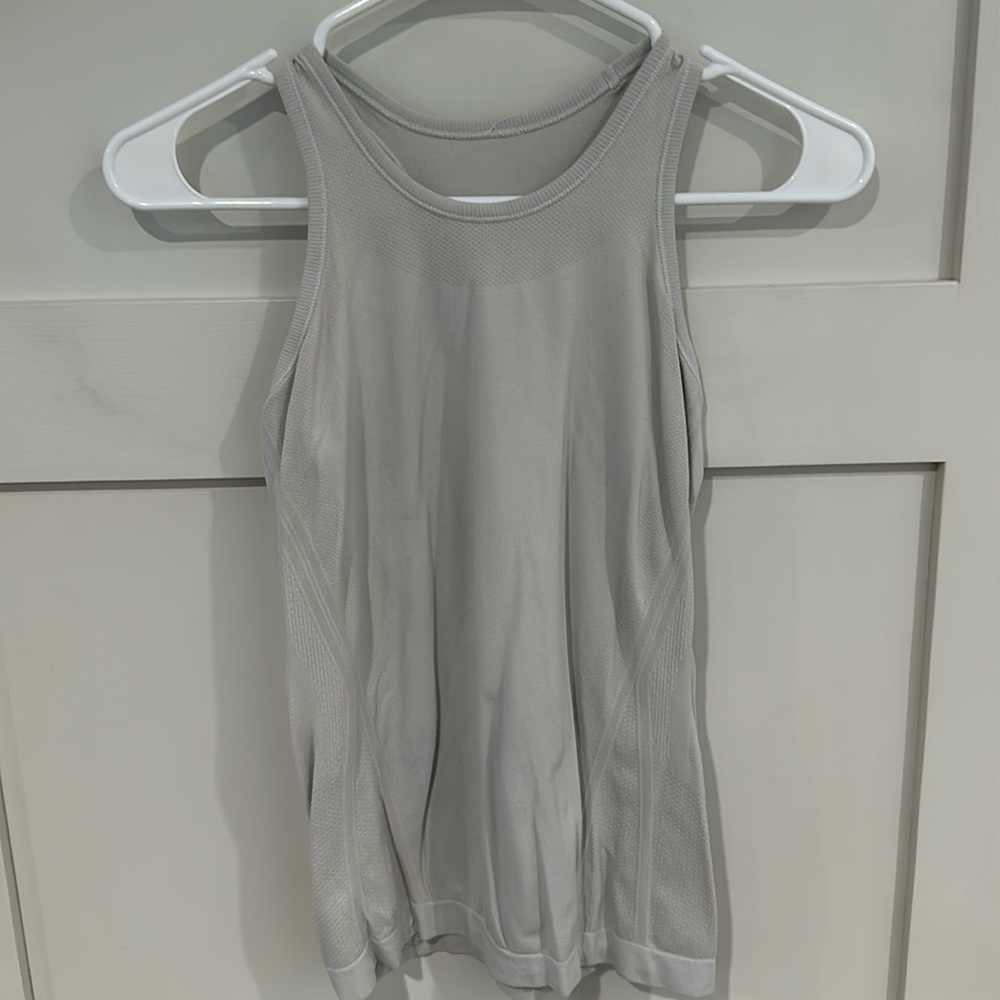 Girls Athleta tank